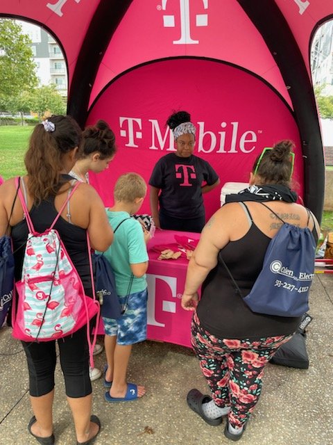 Riverfest 2021 in full swing! @TMobile is with you! Enjoy the fireworks Cincinnati, be safe! #WEBN #TMobileGoesLocal #STRMarketing