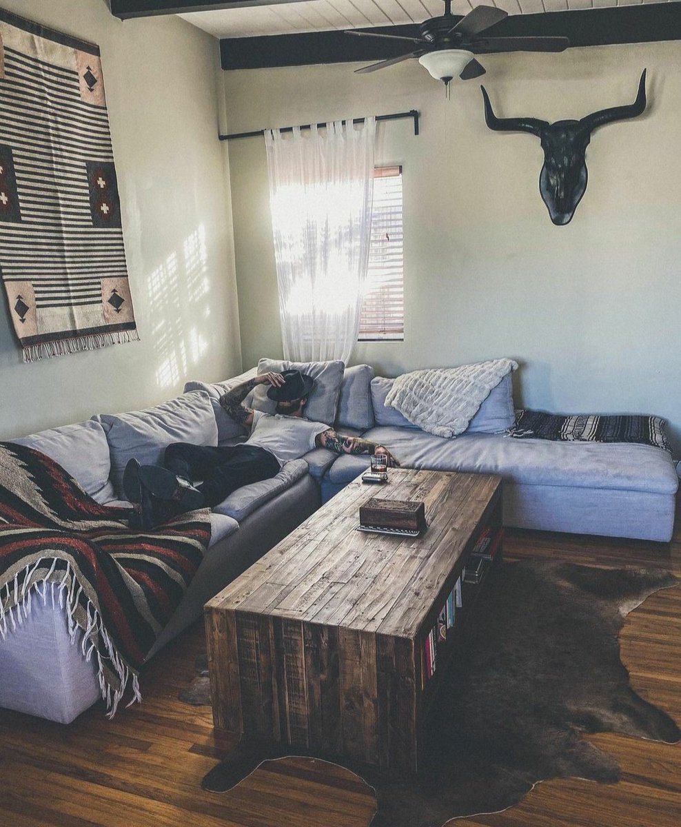 #LazySundays

📲 <a href="/ButcheringDoll/">Adreana "Andy" Winston (Parody)</a> 

Hope you're having a good day shortstack! Quiet Sunday at Casa Teller if you fancy coming over to keep me company. I'll even order takeout and let you pick a movie!! 

Plus this sofa is way too big for just me.