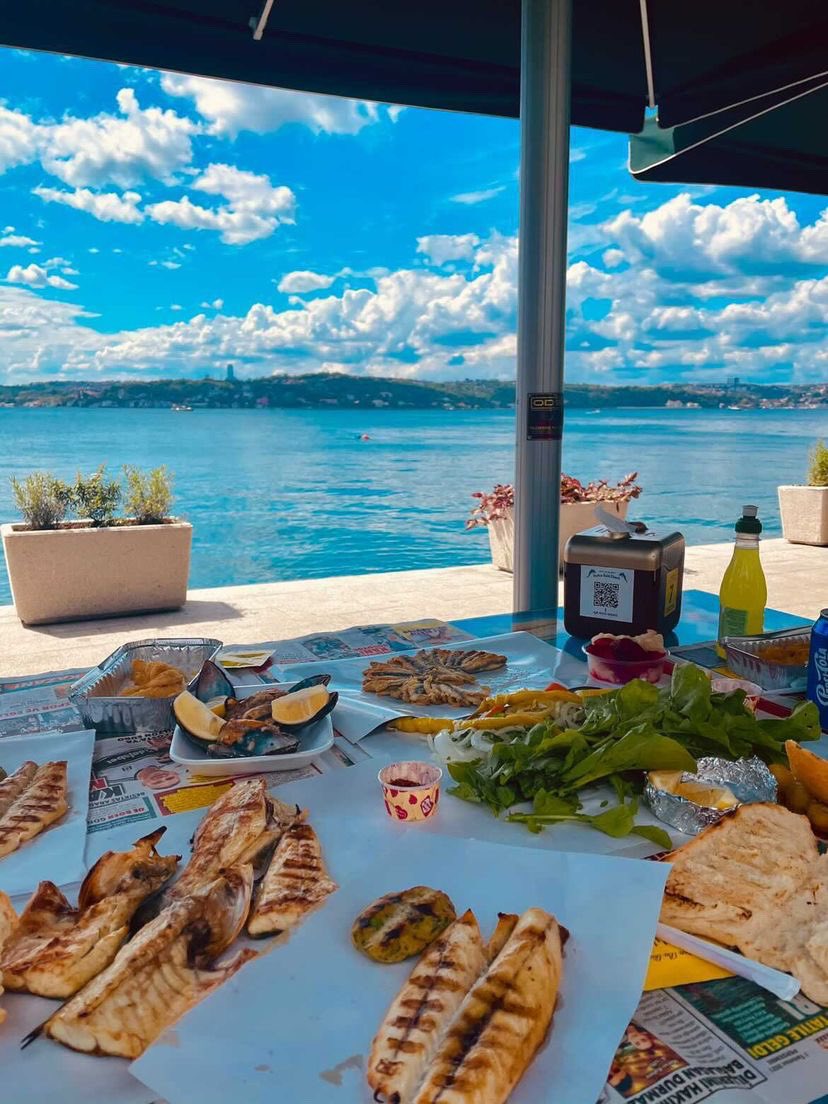 Maviyle Huzur Bulmaya Var Mısınız?

#beykoz #balıkekmek #beykozsahil