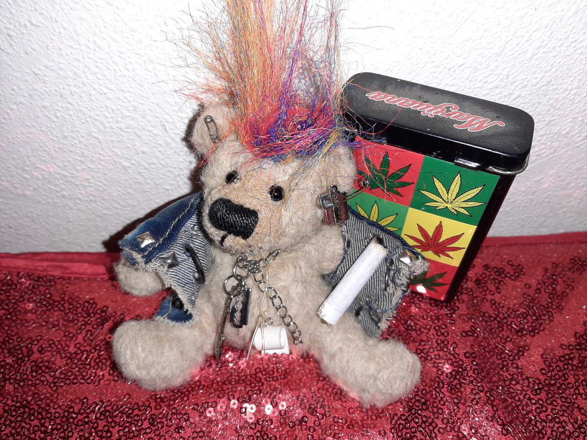 (((B.and the Bears))) 🌈💉 tweet media