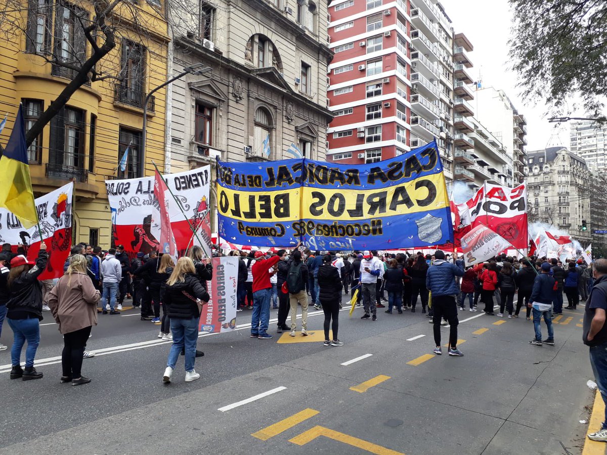 CarlosBelloCom's tweet photo. Ayer en plaza Houssay participamos del acto de cierre de campaña de la Unión Cívica Radical junto al candidato @martintetazok, el senador @gugalusto y la presidenta del comité Capital @marielacoletta. https://t.co/771HkIwxns