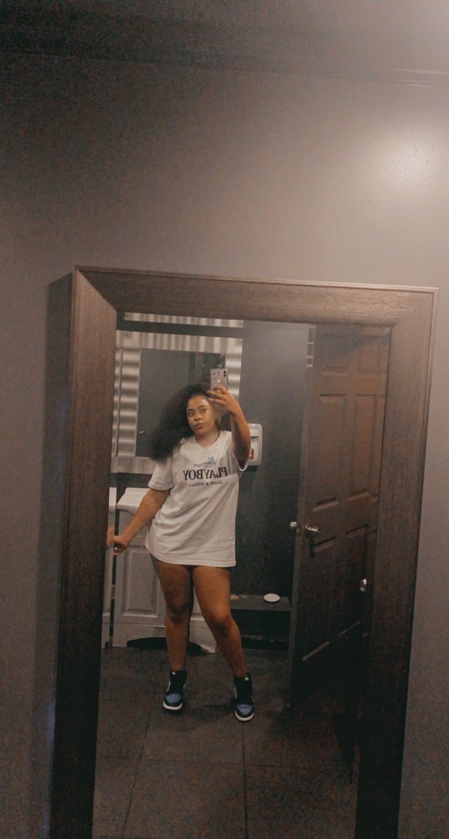 caramellacaryn's tweet photo. At this point playboy should just sponsor me https://t.co/lt8LYFRakL