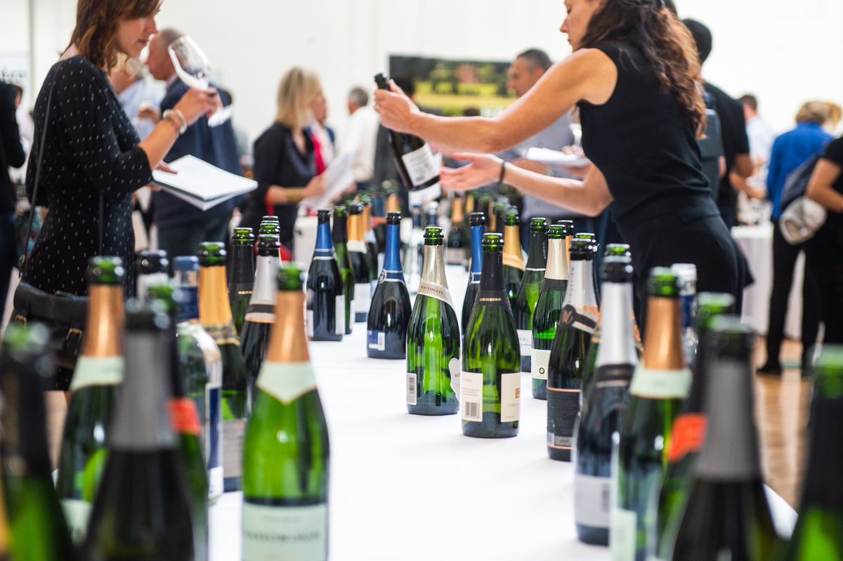 2 DAYS TO GO 💥for our Annual Trade & Press Tasting! 😃 IG Lives by @BritishBouchon @winetimelondon @skinandpulp @greatbritwine @sumi_sumilier & more will be taking place throughout the entire tasting - make sure you give them a follow and tune in 😏🥂✨