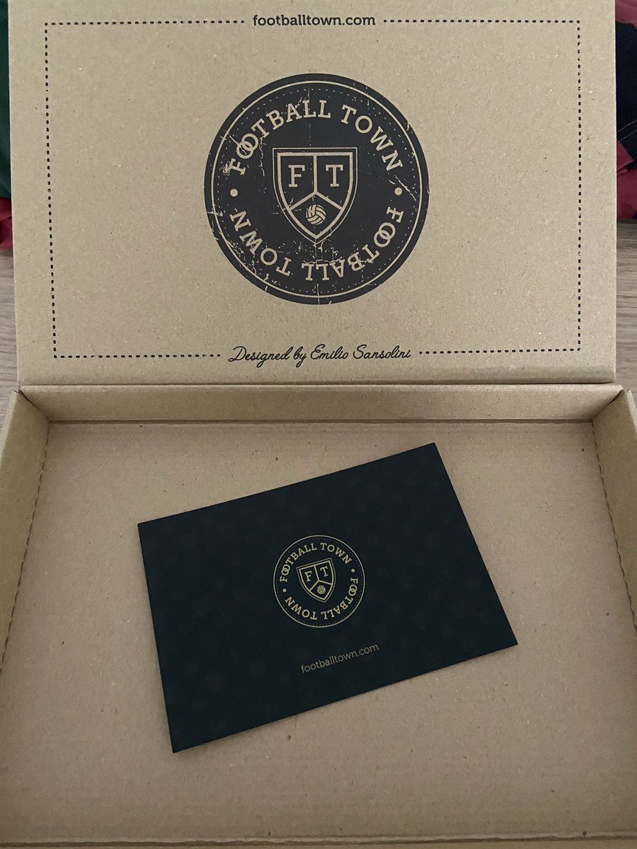 SportingLoft's tweet image. 😍 Love all these little touches from @FootballTownOK - great branding and service. All of a sudden ended up spending a fortune with them in the past few months!