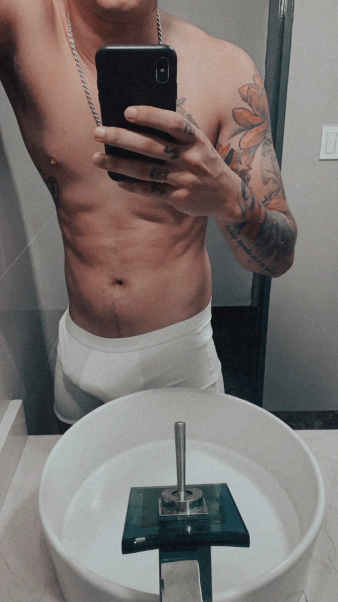 SpartacoMi's tweet photo. 🔥🍆💦 buenas noches #onlyconnect #gay #sellingnudss #onlyfans #sellingonlyfans https://t.co/iu0Gw9BkEs