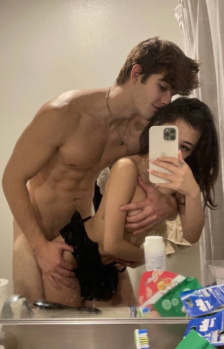 DatosPicantes's tweet photo. Lo que quiero contigo 😏🔥 https://t.co/D3wagkU1ca