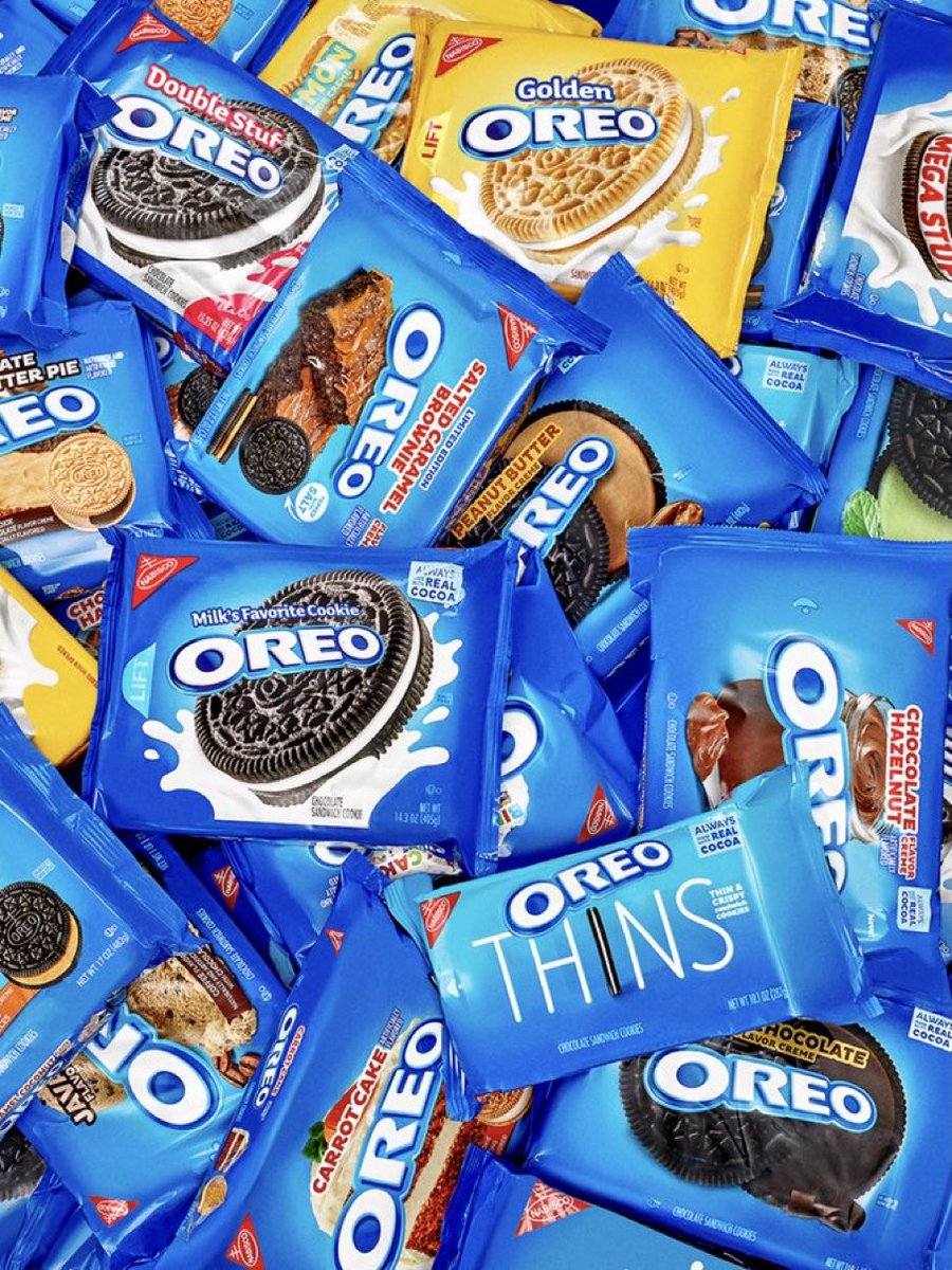 marcuslemonis's tweet image. If you want an @Oreo filled RV then Retweet this and I’ll make it happen for one lucky @Oreo and @CampingWorld fan …. How many can we stuff inside ??? #oreocamping