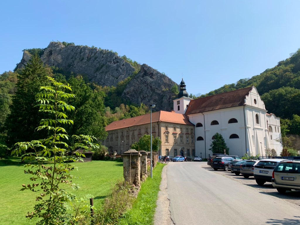 ondraschoffka's tweet photo. Pěknej den na silničce dneska, tempo spíš výletní, nakonec hezkejch skoro 175km..
#bajk #feelinalive https://t.co/R1SZWEXZJj