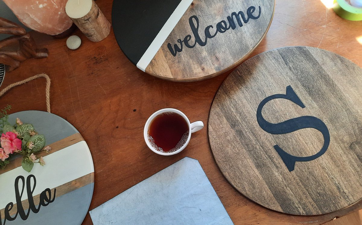 Working on my skills at hand painted lettering on some signs this weekend before back to school! Do what you enjoy. See you Tuesday! #craft #painting #handmade #hobby #art