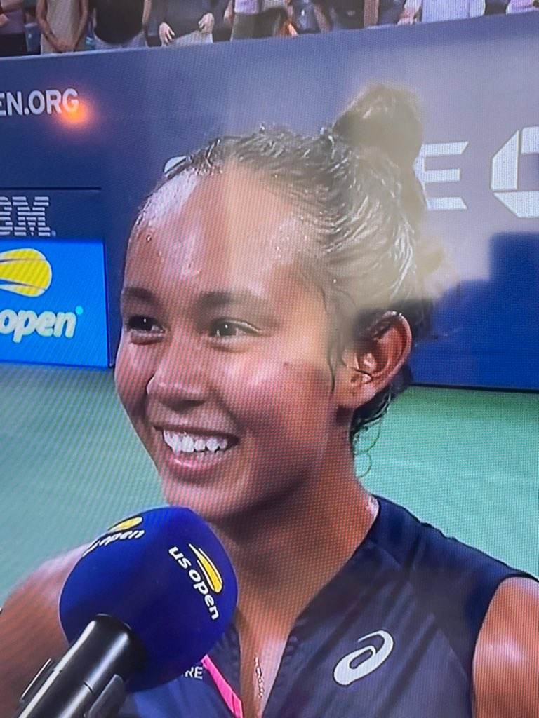 michaelhenniger's tweet photo. @leylahfernandez is hands down my favourite new athlete! Watching a star being born! Canadian women are a force at the #USOpen! https://t.co/xk4zpAIeRC