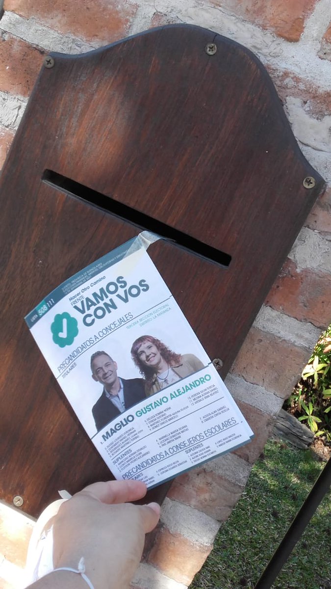 magliotato's tweet photo. Nuestros compañeros estuvieron haciendo trabajo de rastrillaje en la localidad de Villa Luzuriaga con el objetivo de acercar boletas y folletos del espacio. 
#HacerOtroCamino
#VamosConVos
#FlorencioRandazzo
#Lista508
#NicolasTerrera 
#GustavoMaglio https://t.co/75XpyCkzTr