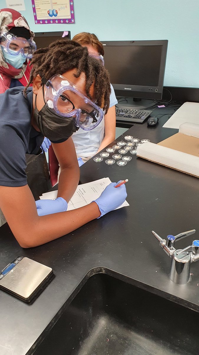 beglisapayev's tweet photo. #STEM#PLTW 
Identifying the Unknown Substance. One of the students favorite. https://t.co/hHdTAbXk6r