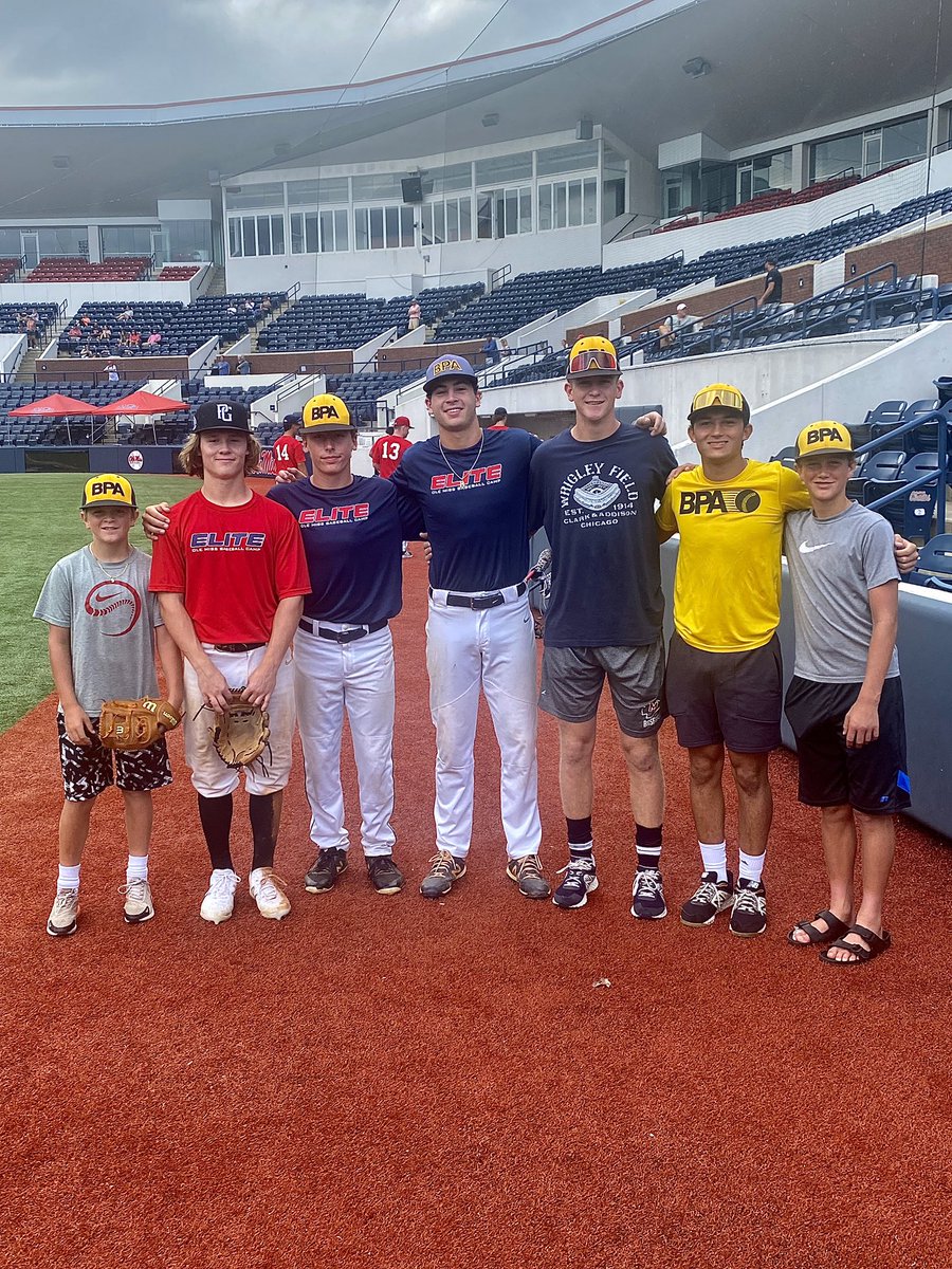 Phenomenal Day at Ole Miss Elite 100 Camp 

Left to right:  Jett Pratt, Ryker Waite, Caleb Doty, Hudson Mattox, Cooper Pratt, Justin Heffler, and Quincy Pratt. There are 6 not pictured:  Will Howell, Harlin Hovater, Chris Miranda, Brandon Degoti, Kelvin Perrera and Cole Gideon