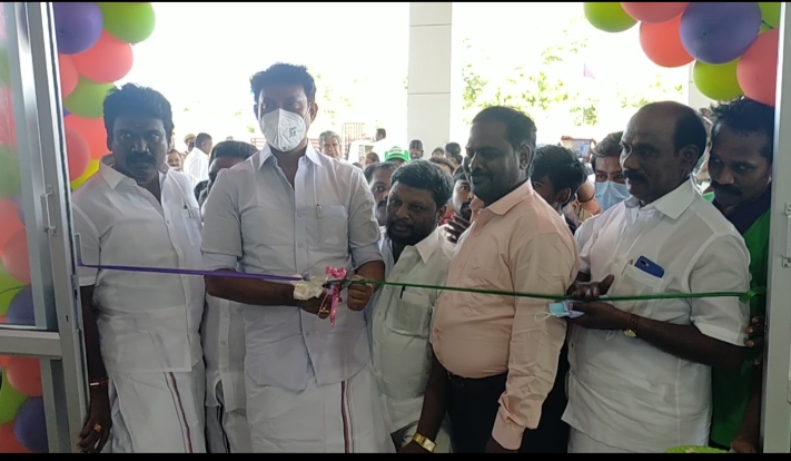 K_S_Anwar's tweet photo. The non-stop courier's Zonal office in Trichy was inaugurated today by the Minister of Education, Hon'ble #Anbil_Mahesh_Poyamozhi.
Thank you to all the political figures friends and staff who made the event special! .. Thank you so much to everyone who greeted me over the phone ! https://t.co/rGVFl4nhjm