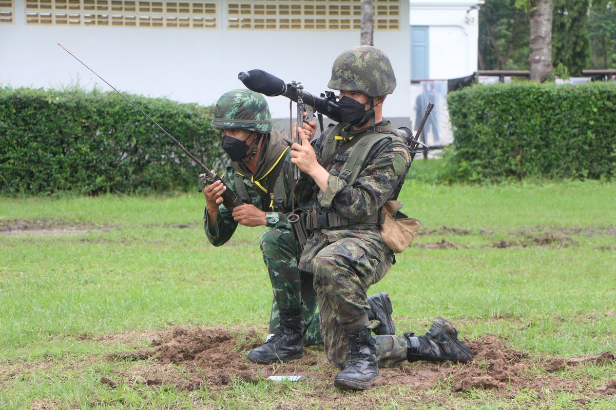 1st_Army_Area's tweet image. 'UNIT SCHOOL"
กองพลทหารราบที่ 2 รักษาพระองค์ โดย กองพันทหารปืนใหญ่ที่ 2 กรมทหารปืนใหญ่ที่ 2 รักษาพระองค์  ฝึกและประเมินผลการฝึกเป็นหน่วย ร้อย. ป.สนาม ประจำปี 2564 โดยคณะกรรมการ ทบ.(ศป.) ผ่านระบบออนไลน์ (vtc)ในห้วงวันที่ 1-3 ก.ย.64 ณ พื้นที่ฝึกภายในหน่วย