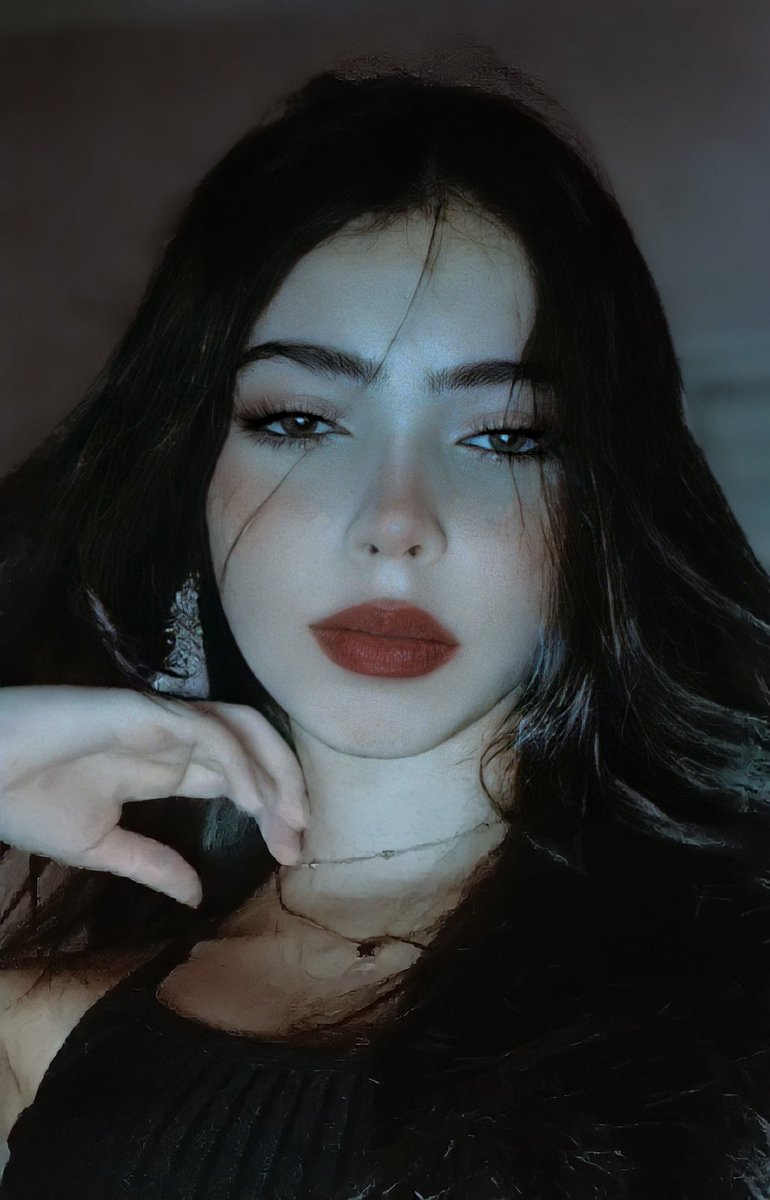95sbussan's tweet photo. Dois vampiros 🥱

#ARSD #ARMYSelcaDay https://t.co/KxbNKsYiYF