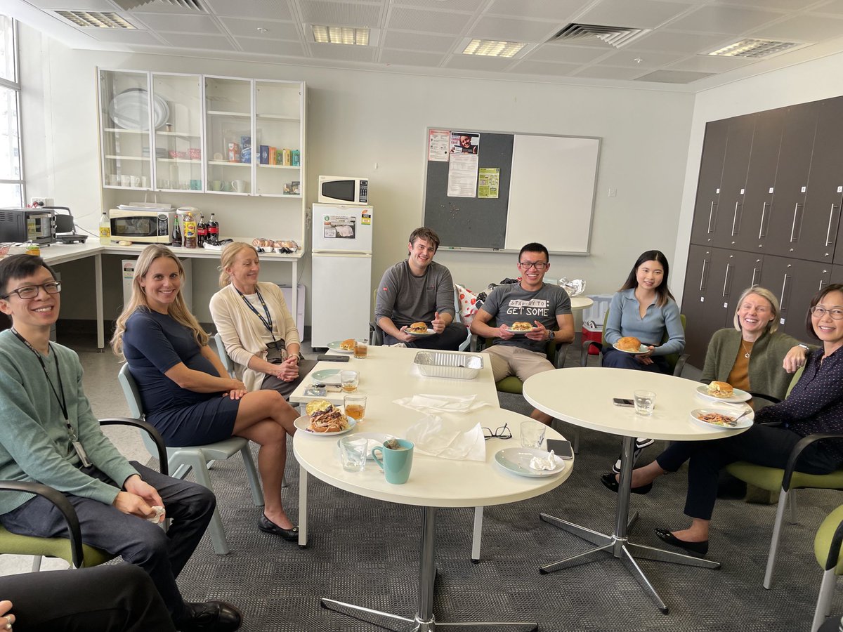_MelindaBoss's tweet photo. How lucky are the #pharmacy staff at #UWA? Lunch put on by 3 of our fab students 😍 ⁦@KennyPharmPhD⁩ ⁦@SandraMSalter⁩ ⁦@LizaSeubert⁩ https://t.co/iazIWduBIR