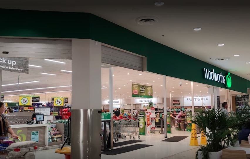 SCRegister's tweet image. @woolworths confirms positive Nowra COVID case, while @NSWHealth releases extra @Bunnings South Nowra exposure times.
southcoastregister.com.au/story/7418313/…