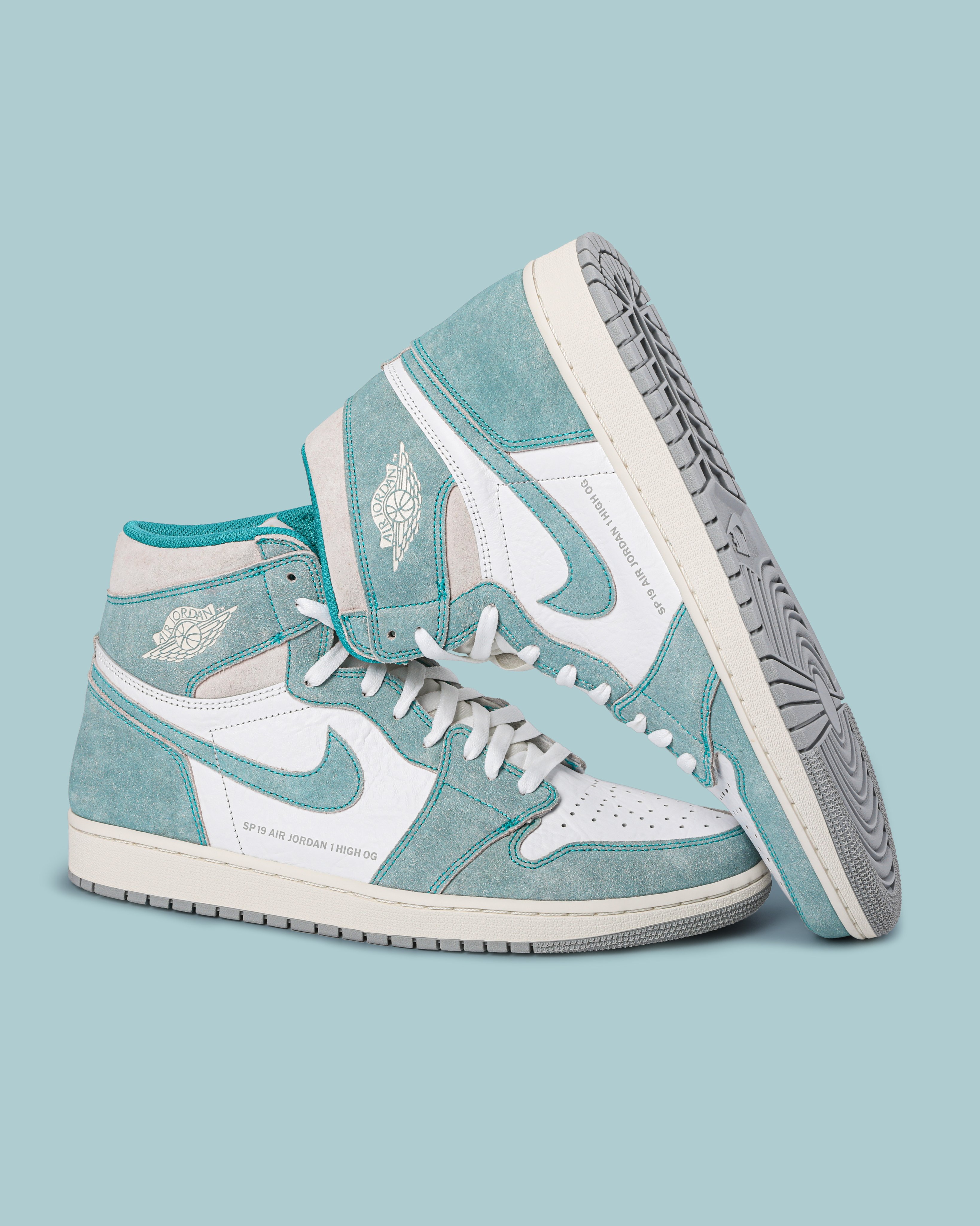 Air Jordan 1 'Turbo Green & White & Light Smoke Grey' Release Date. Nike  SNKRS