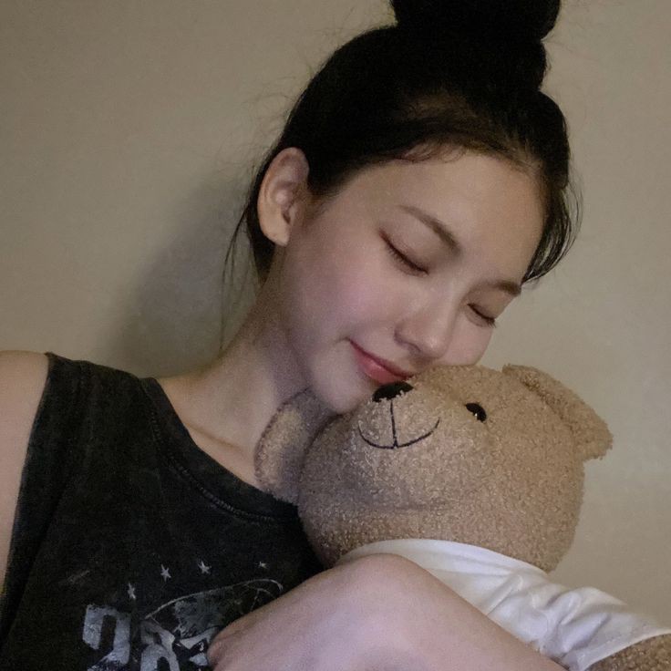 hai gw michelle 
lagi cari mutualan baru 

rt or like untuk mutualan
dm untuk fambest

#rp #root #roleplayer #roleplayerindonesia #rpindo #rpindonesia #roleplayaccount #rootrp #rootrpw #fblb #rpwindo #roleplayindonesia #fblbrp