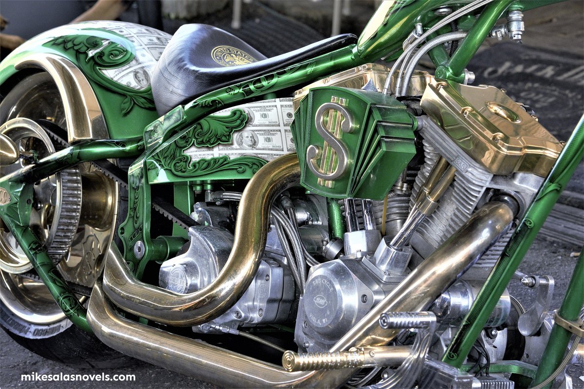 How much does this build cost?? please comment your guess! 
#motorcycle #chopper #chopperbike  #customized #rare #custombuild #vintage #bigbikes #lowriders #handpaintedart #chrome #shiny #showbike #speedkill #novel #author #bookaddict #writer #bookworms #Rideadchill #authorslife