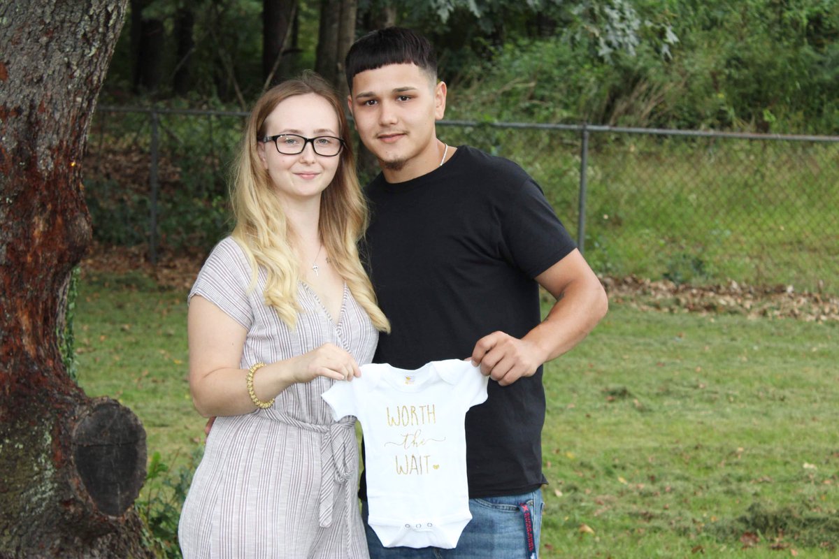 xxalyssaD's tweet photo. You were worth the wait 💛 We can’t wait to meet you baby!👶🏼💓 https://t.co/CwXGpVclG6