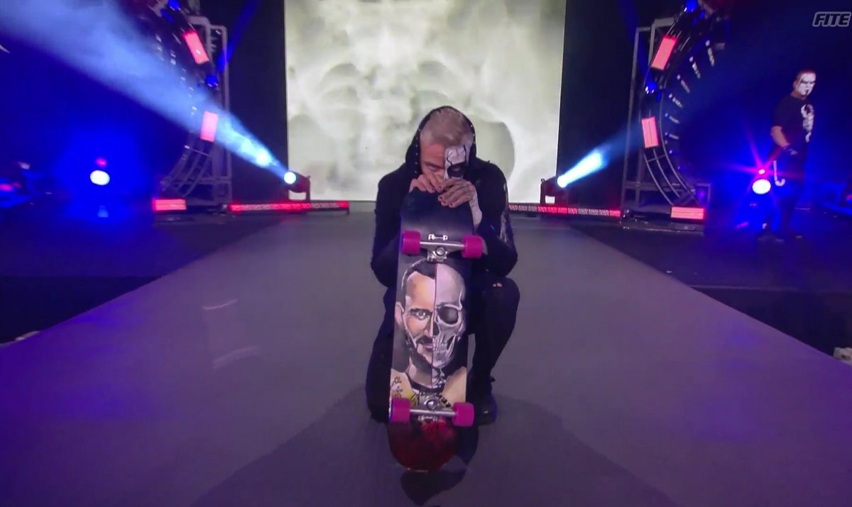 ryuta0801p's tweet image. 待ってました
#AEWAllOut 
#CMPunkisAllElite