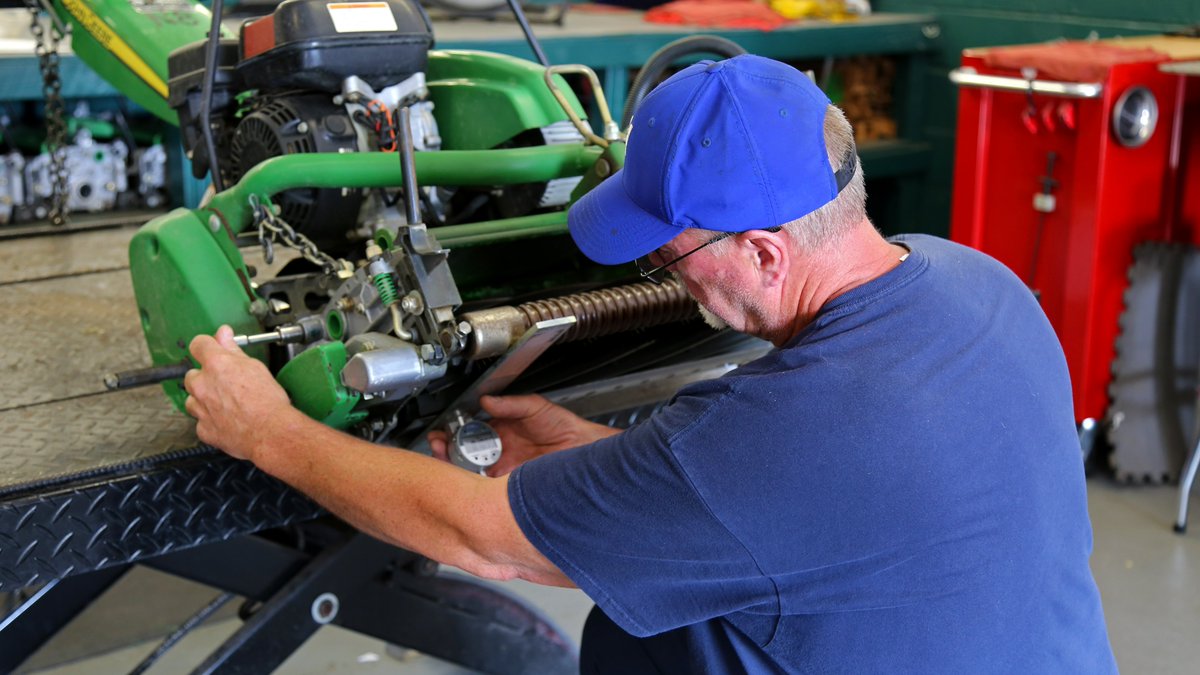 Happy #LaborDay to all the hard working golf course maintenance teams out there. The people taking care of golf courses make our game possible!