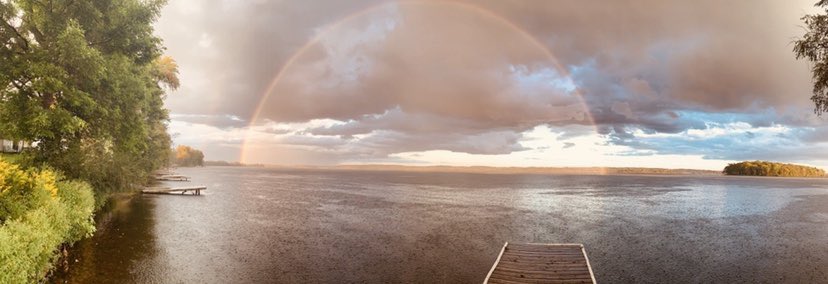 ElmhirstsResort's tweet photo. A rainbow 🌈 of colour captured by Guest K. Coupland. Thank you for sharing your pot of gold :) #rainbow #RiceLakeON🇨🇦 #thekawarthas #rainbowlife #exploremore #ontariotravel #elmhirstplay https://t.co/wSNnzgFvsh