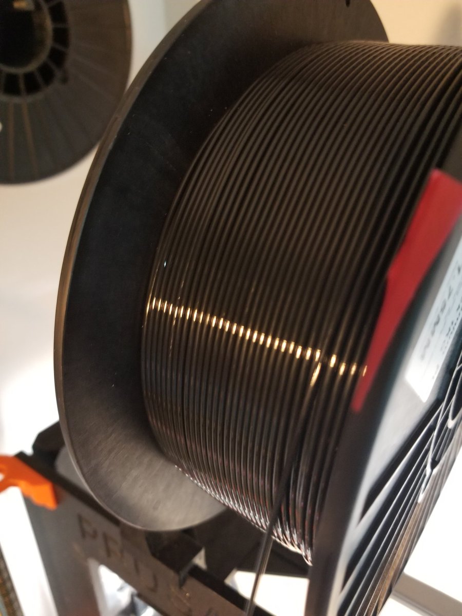 tech_outreach73's tweet image. The spooling of the new Premium PLA fro @PrintedSolid is very nice. Only use there filament and this is a nice addition to already great filament. #spooling #printedsolid #pla #3dprint #3Dprinting #needmore