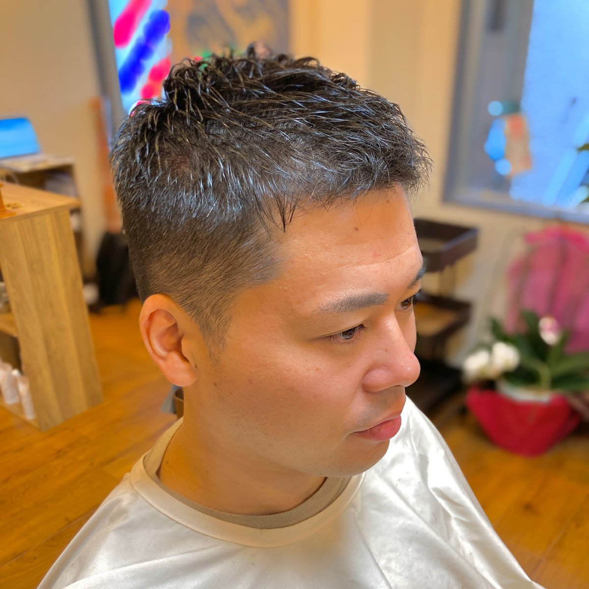 Taro Kamioka 上岡 太朗 男は短髪 大田区 大田区床屋 理容室 床屋 雑色 雑色床屋 川崎 川崎床屋 蒲田 蒲田床屋 大森 大森床屋 糀谷 糀谷床屋 Barber 京急 運気上がる 月曜営業 シェービング 顔剃り メンズカット 夜遅くまで営業