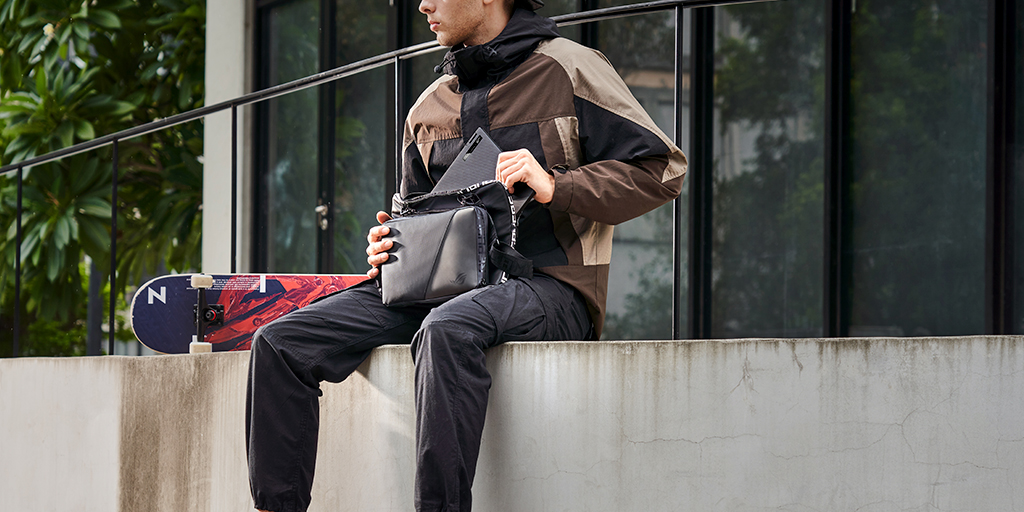 ASUSROGES's tweet image. Juega de forma ágil y donde quieras con el ROG Flow X13. ¿A qué  te viciarías con él? 🔥

✅  Convertible 360º
✅  Pantalla de 13,4&quot;

#ASUSROG #ROG #ROGFlowX13