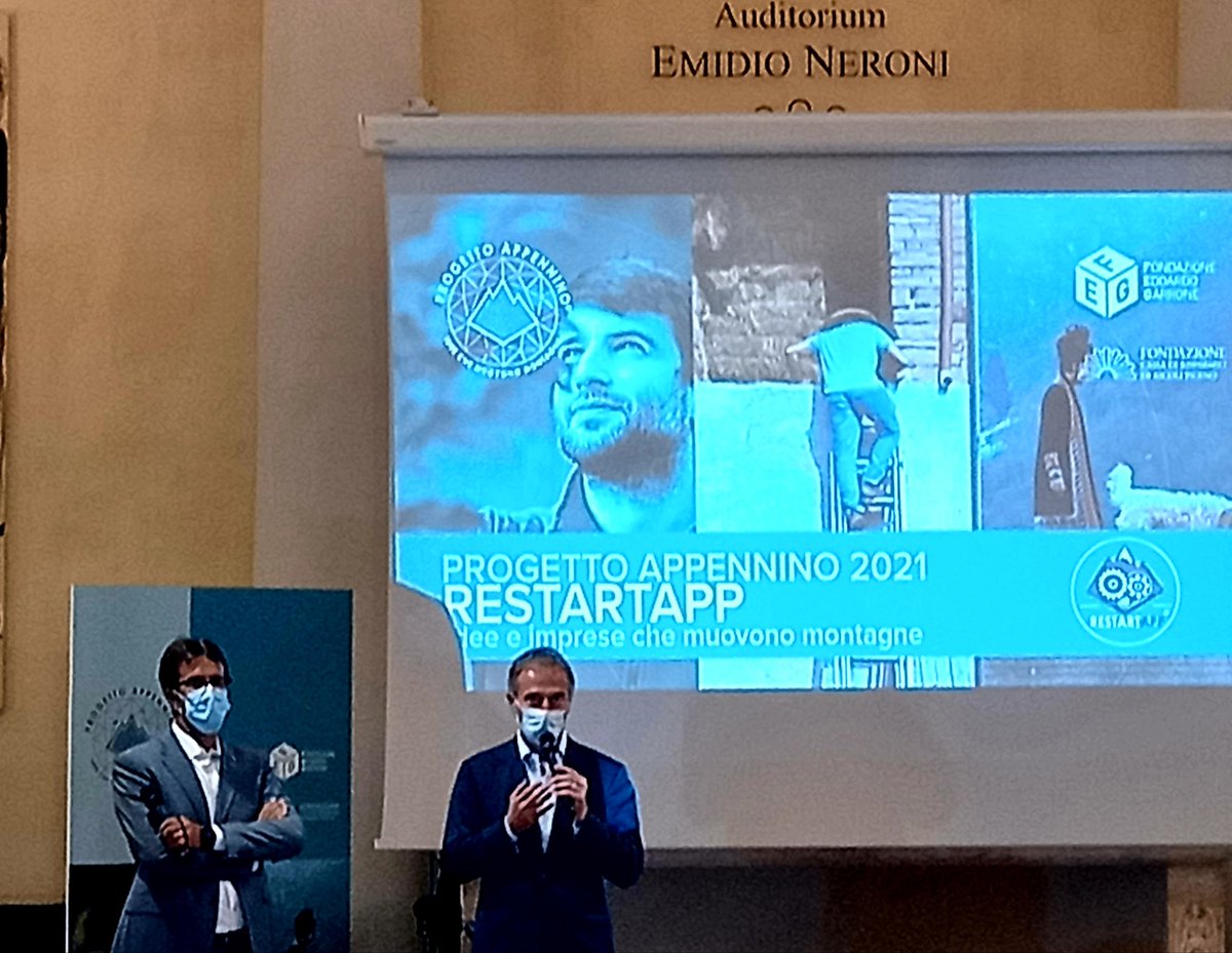 FondEdoGarrone's tweet photo. I presidenti Alessandro Garrone e Angelo Davide Galeati @Fondazione_AP danno il benvenuto ai ragazzi che stanno per affrontare il campus #ReStartApp2021 https://t.co/wDIfyXbMrK