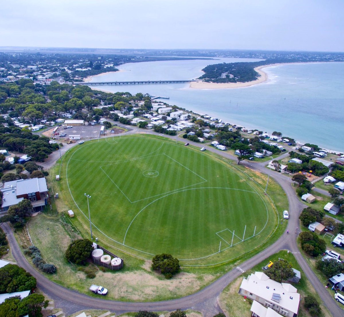 <a href="/aflvic/">AFL Victoria</a> <a href="/UniBluesFC/">University Blues FC</a> @UniMelb Barwon Heads is a ripper <a href="/aflvic/">AFL Victoria</a> <a href="/BHFNCSeagulls/">Barwon Heads FNC</a> <a href="/AFLBarwon/">AFL Barwon</a>