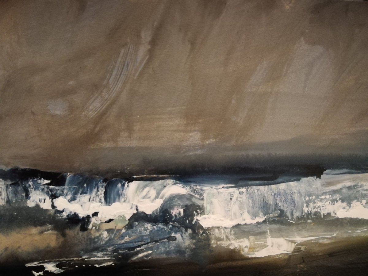 Does anyone have a shed by the sea i can buy to live in? Where I can wake up and paint the sea ♥️
