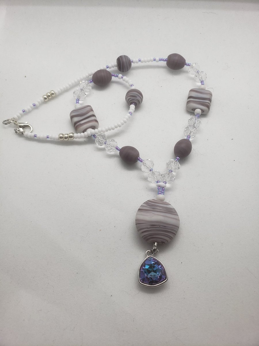 cheyienne13's tweet photo. Which color? #beadjewelry #necklace #crystals https://t.co/4DasWYBF7m