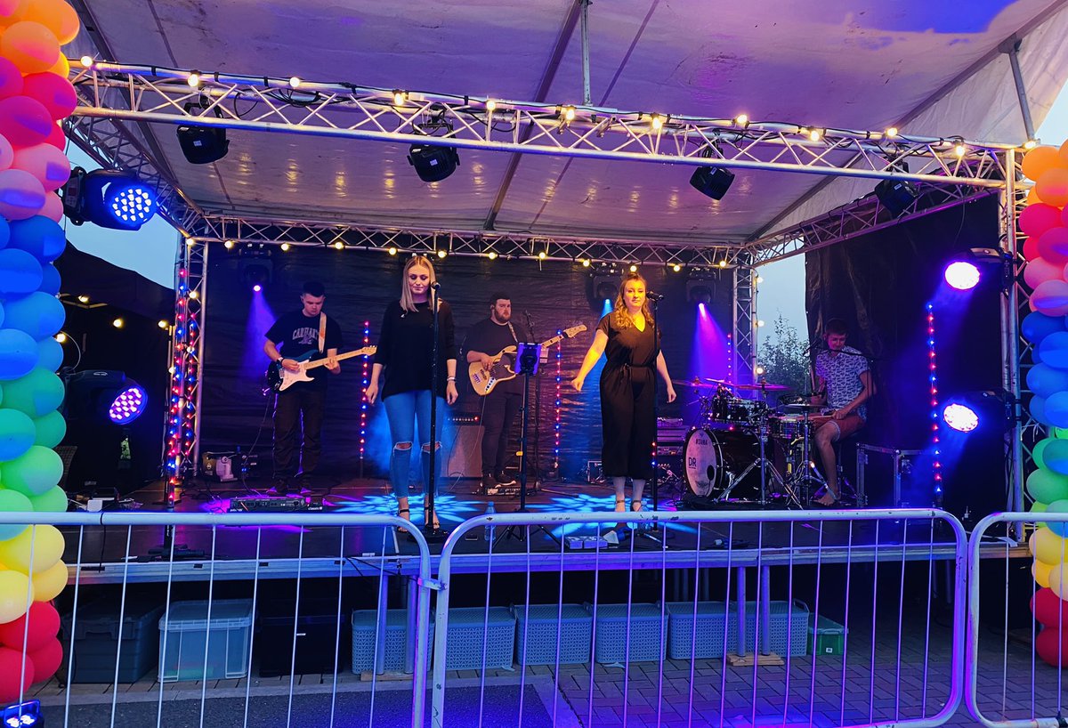 Legends Live Pro tweet media