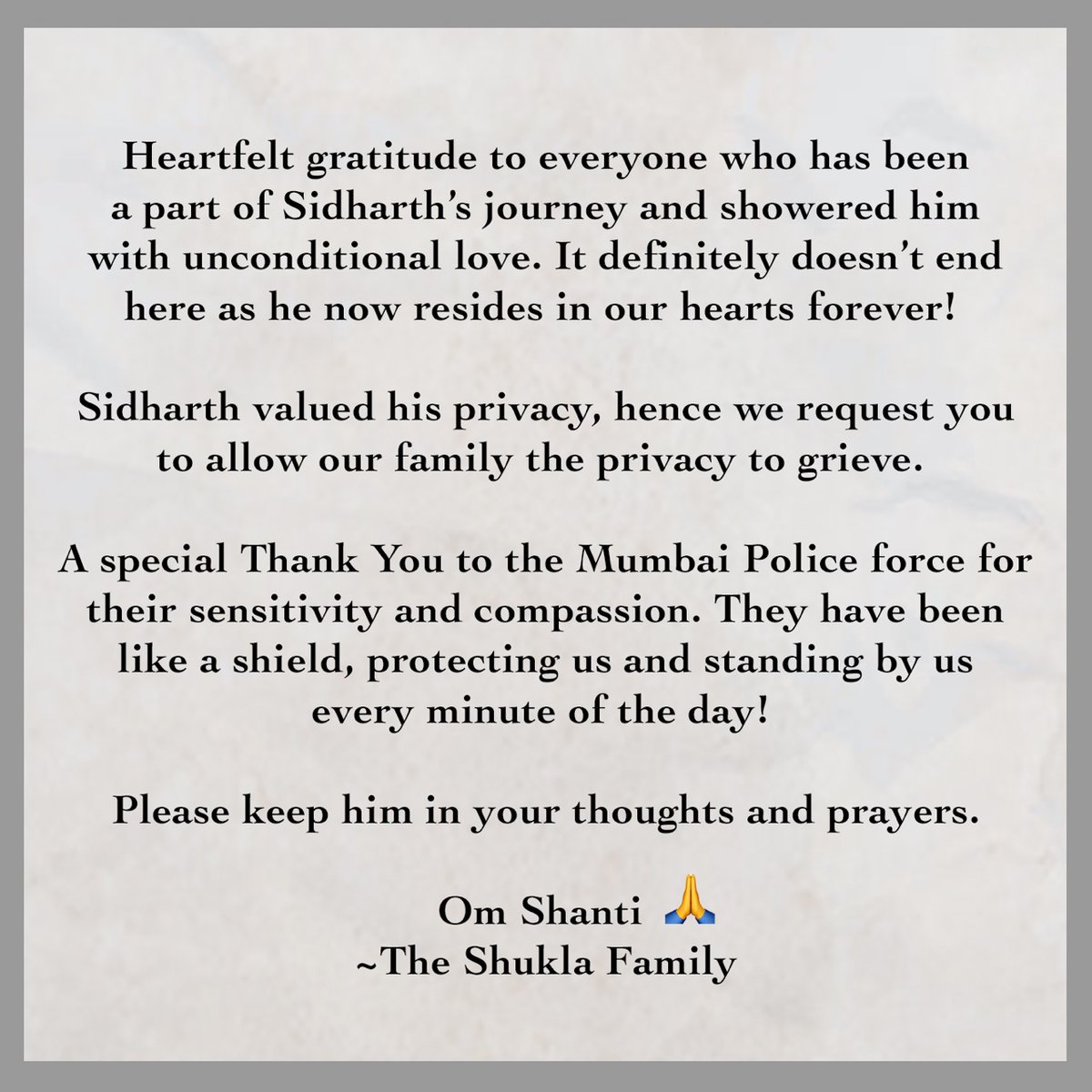 #SidharthShukla's family releases a statement, asks everyone to allow them 'privacy to grieve' and to keep the late actor 'in your thoughts and prayers'

#SiddharthShukla #RIPSidharthShukla #SidHearts #SidharthShuklaTheShiningStar