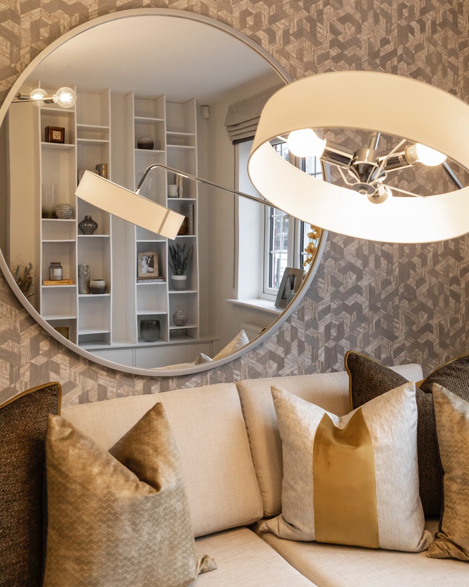 Happy Monday! 

Today is #BacktoSchool day for a lot of our Northwest home owners! 

The quiet #WFH returns.. at least until 3pm. 

All our homes have access to superfast broadband! Check out your Options and Choices here> LINK