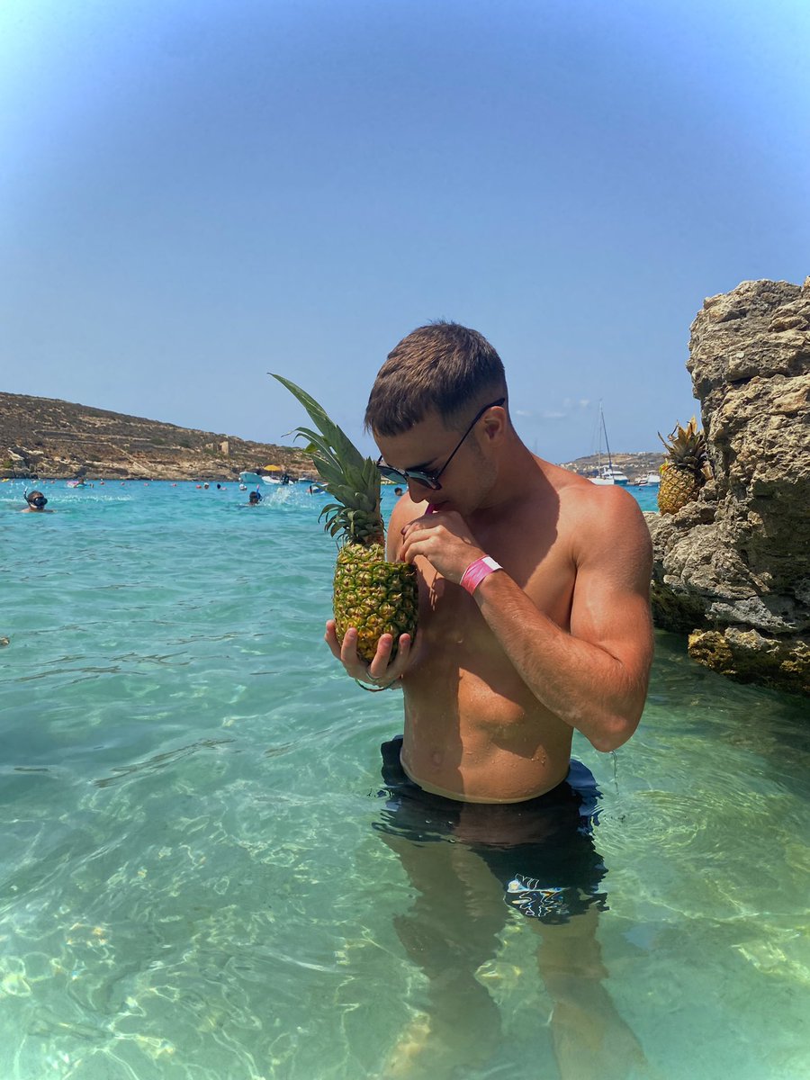 DprDylan's tweet image. 🍍☀️