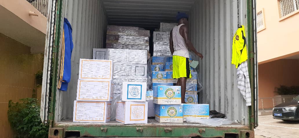 IntegralLogist2's tweet photo. Customs clearance and delivery of a 40' for the Saudi Arabian Embassy.

#transport #logistics #supplychain #freight #delivery  @saponaro #Senegal #Africa https://t.co/U98NlDQUP1