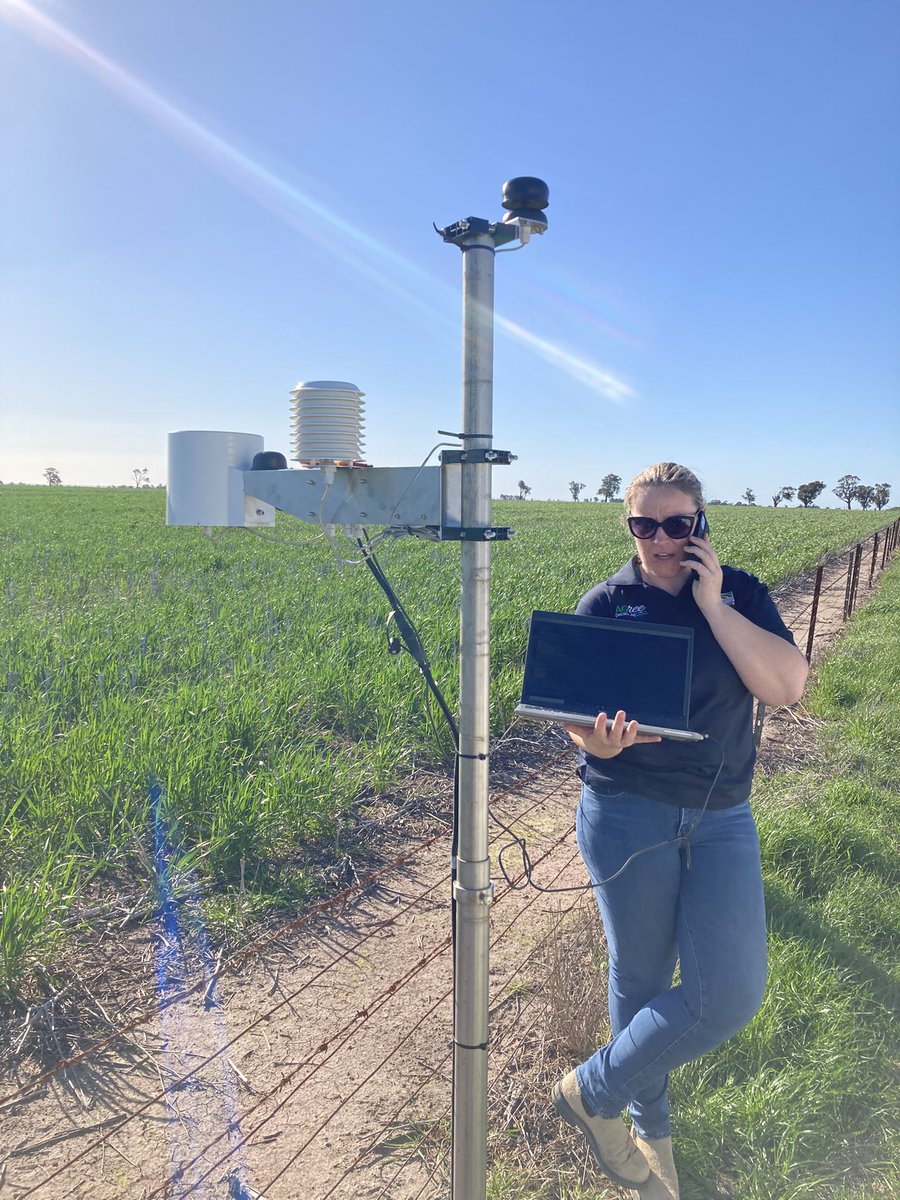 Buy one <a href="/MetosANZ/">MetosANZ</a> weather station, get one laptop stand (<a href="/LauraBruce/">Laura Liston</a>) free!! Exclusions apply.