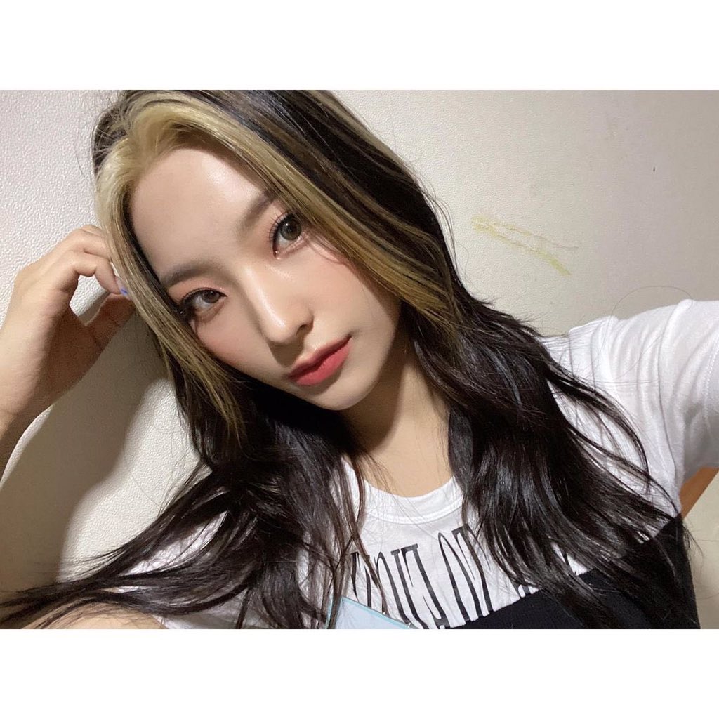 HappySaeromTH_'s tweet image. 📸 Arirang Radio 

#MusicAccess
#VIP_ACCESS with fromis_9 🥇

🔗 instagram.com/p/CTeDAmthN8v/…

#fromis_9  #프로미스나인 #saerom