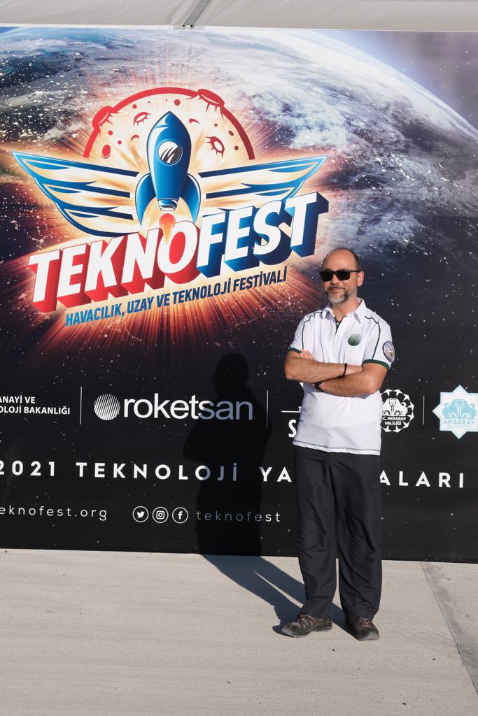 3 2 1 Ateş ! 🇹🇷🚀 #MilliTeknolojiHamlesi #TEKNOFEST2021 #Roketsan