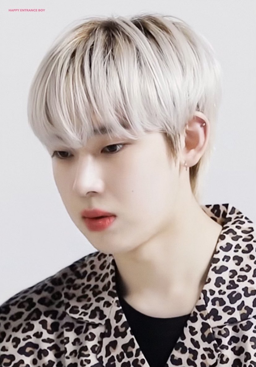 선우 건강에 조심해..ㅠㅠ

#ENHYPEN #엔하이픈  #SUNOO #선우 #김선우 #ENGENE <a href="/ENHYPEN_members/">ENHYPEN</a>