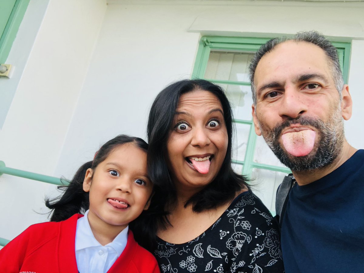 ChotaiReena's tweet photo. ❤️This is a first for us today; our shining star 🌟 starts her foray into proper school 🏫 A few nerves 😬 a few tears 😭 but some excitement 🤩 (from all 3 of us 😂) Cannot wait to hear all about Zaiya’s first day at SJF ❤️ 

#Zaiya #Reception #FirstDay #School #MyBaby https://t.co/N4g8CSBvLs