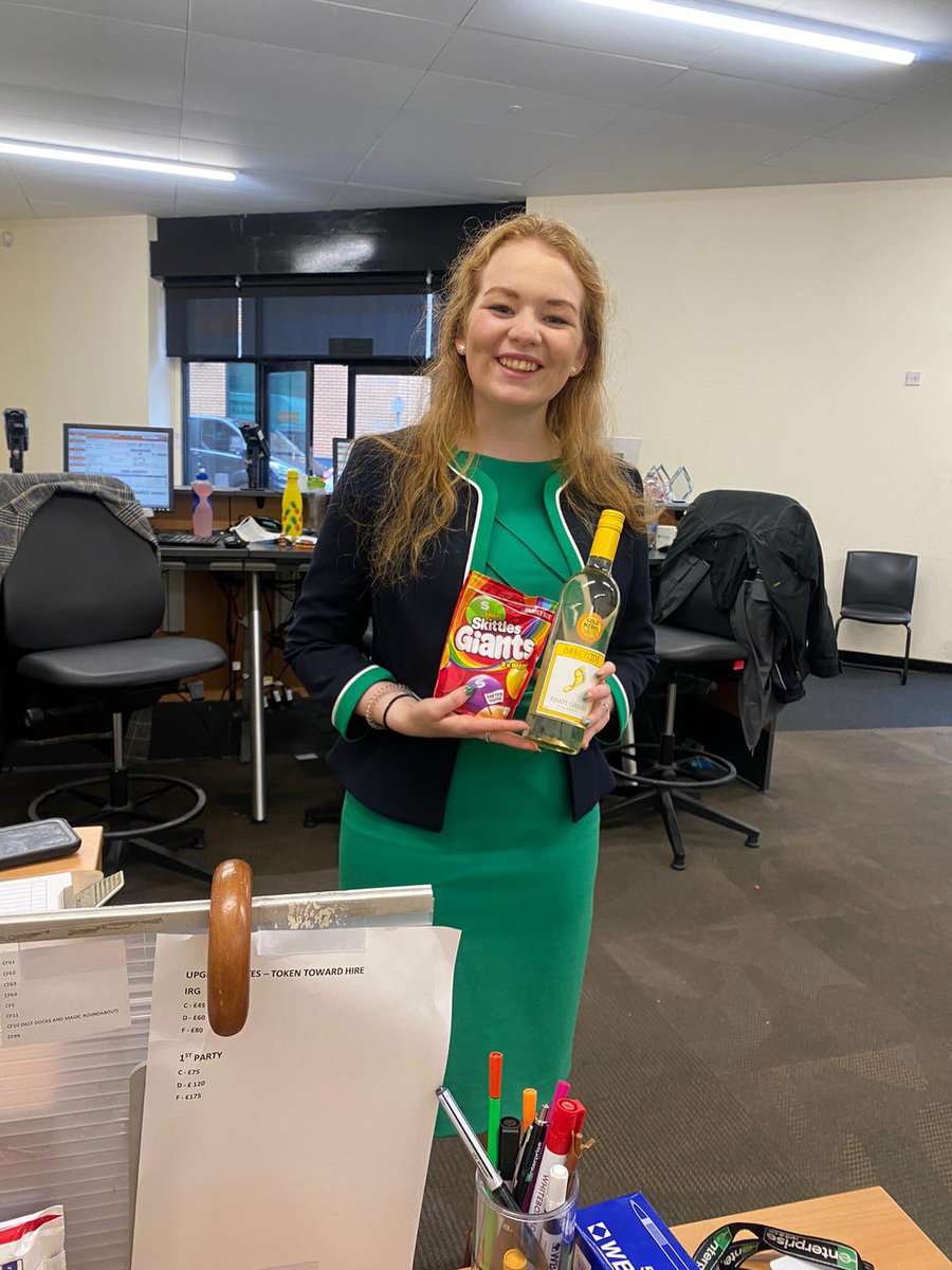 Emily Lauren tweet media