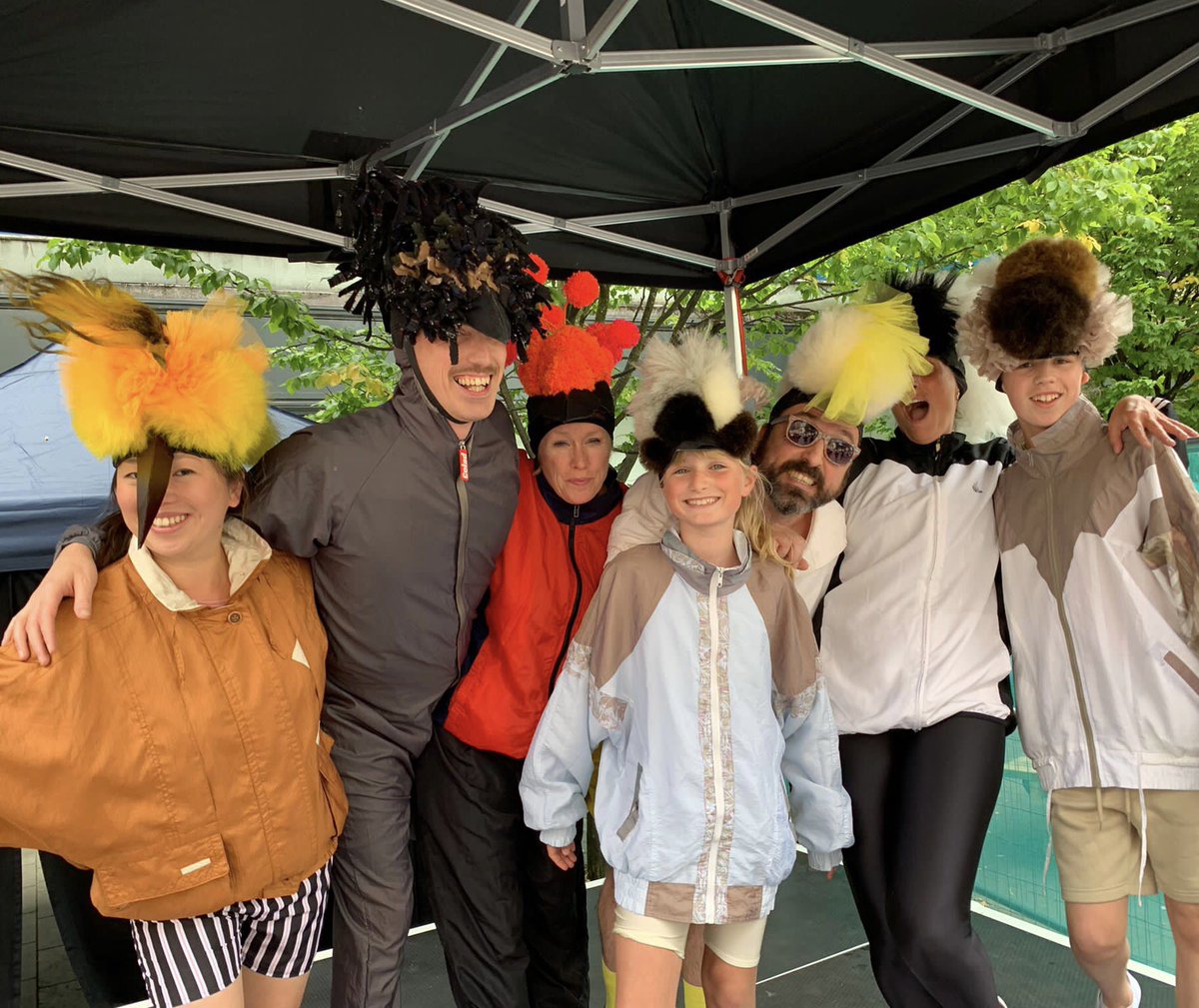DeDomenici's tweet photo. BIRD RAVE!
🦆🦅🦉🐓🦜🦩🕊
https://t.co/6Zs4jYfXaU
https://t.co/psVCxcA3Vx
#misshighlegkick
#inthestreetfest
#sthelens
#birdrave https://t.co/pqjMUh7GvV