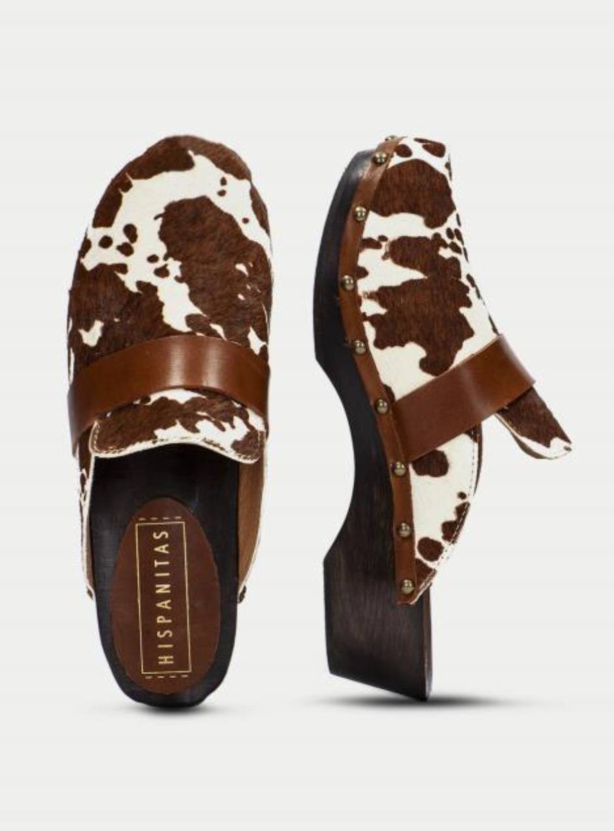 whatstrend_ps's tweet photo. Los mules vuelven esta temporada, más "mules" que nunca. Para ti, ¿son un sí o un no?

Foto via @HispanitasShoes
.
.
.
.
.
.
.
#trends #2021trends #whatstrendpost #whatstrend #personalshopperbcn #tendencias #NewCollection #mules #zuecos #shoes #animalprint #modarural #OI21 #AW21 https://t.co/9BU6X6cwm1