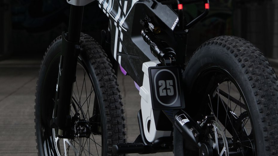 designmoteur's tweet image. "geofencing tech combined with the detailed #HEREmap could provide required parameters for automatically adjusting speed levels (25/45/60 km/h) and the matching insurance cover" #VisionAMBY